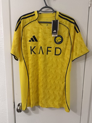 Nwt adidas nassr ronaldo - nwt, fc